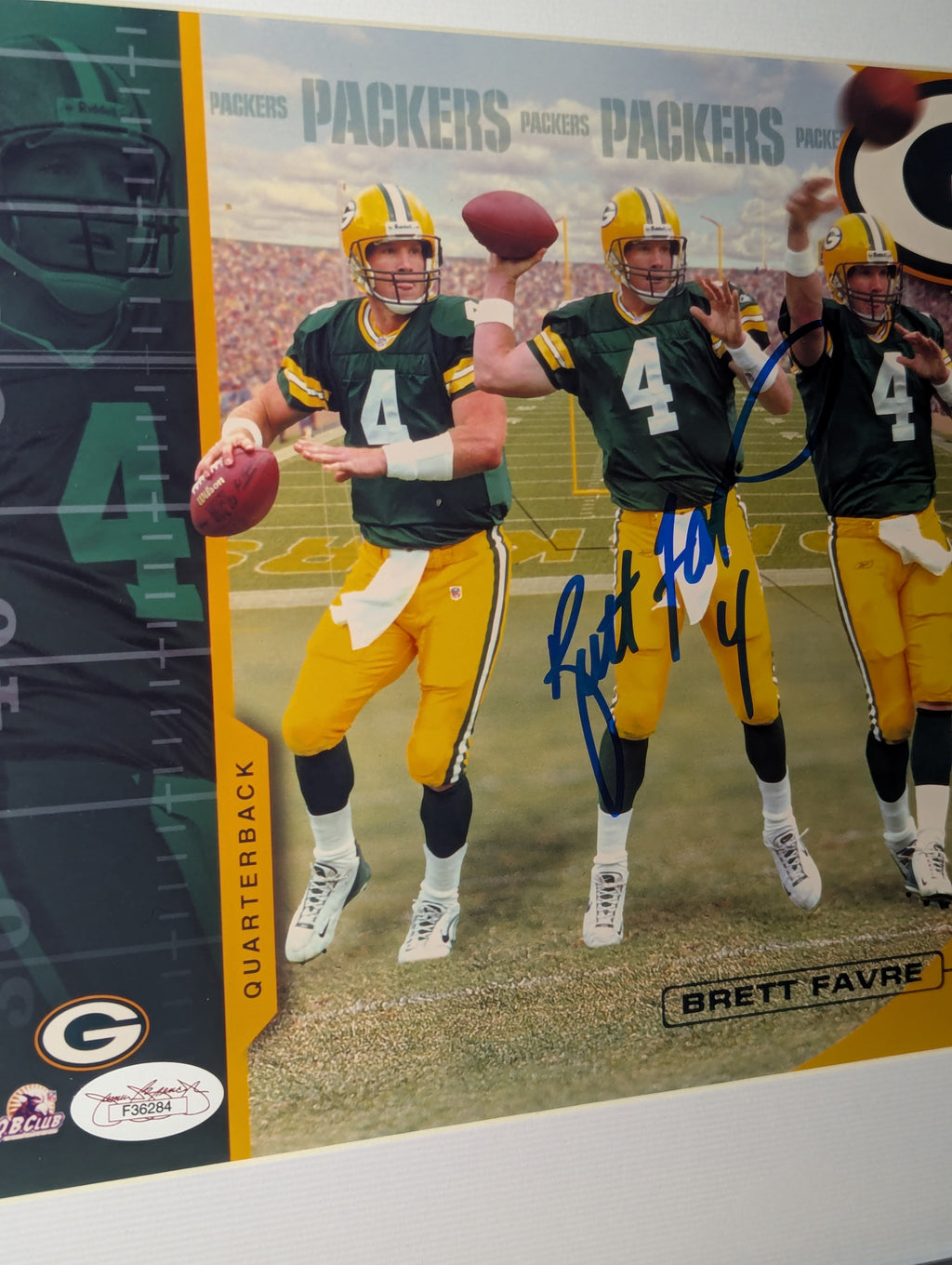 Brett Favre - Signed 8x10 (JSA)