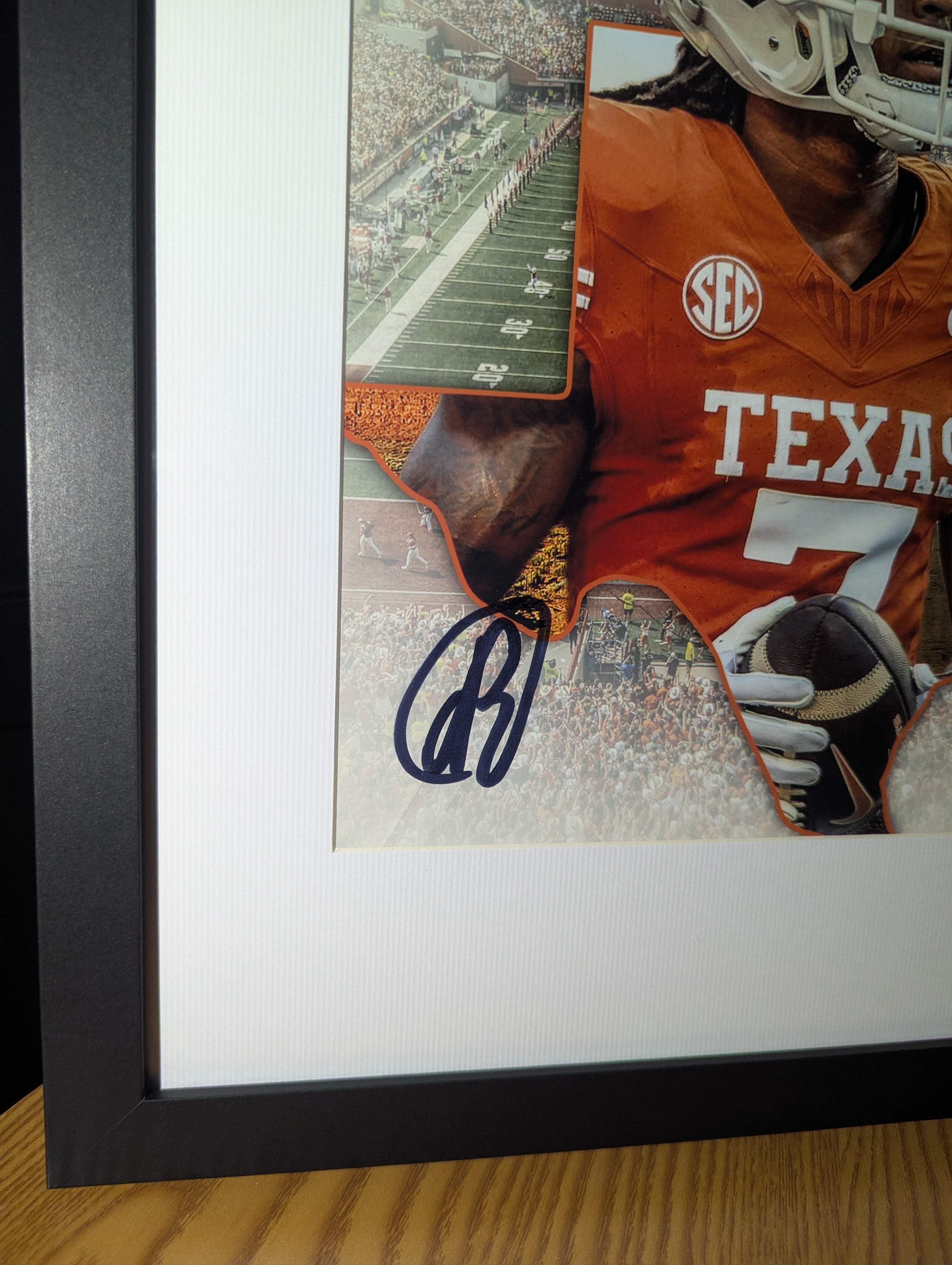 Isaiah Bond - Signed 8x10 (Beckett)